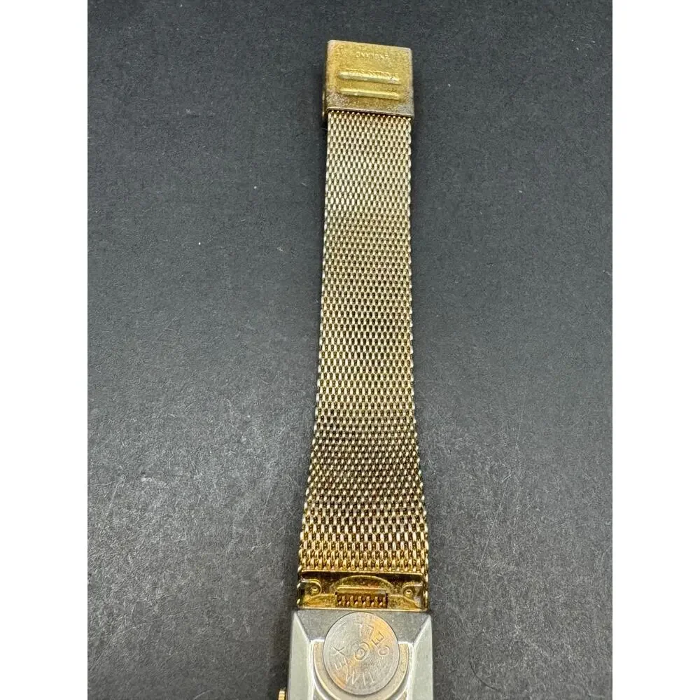 Vintage Timex Electric Gold Tone Tank Watch With Mesh Band 18.5mm Taiwan